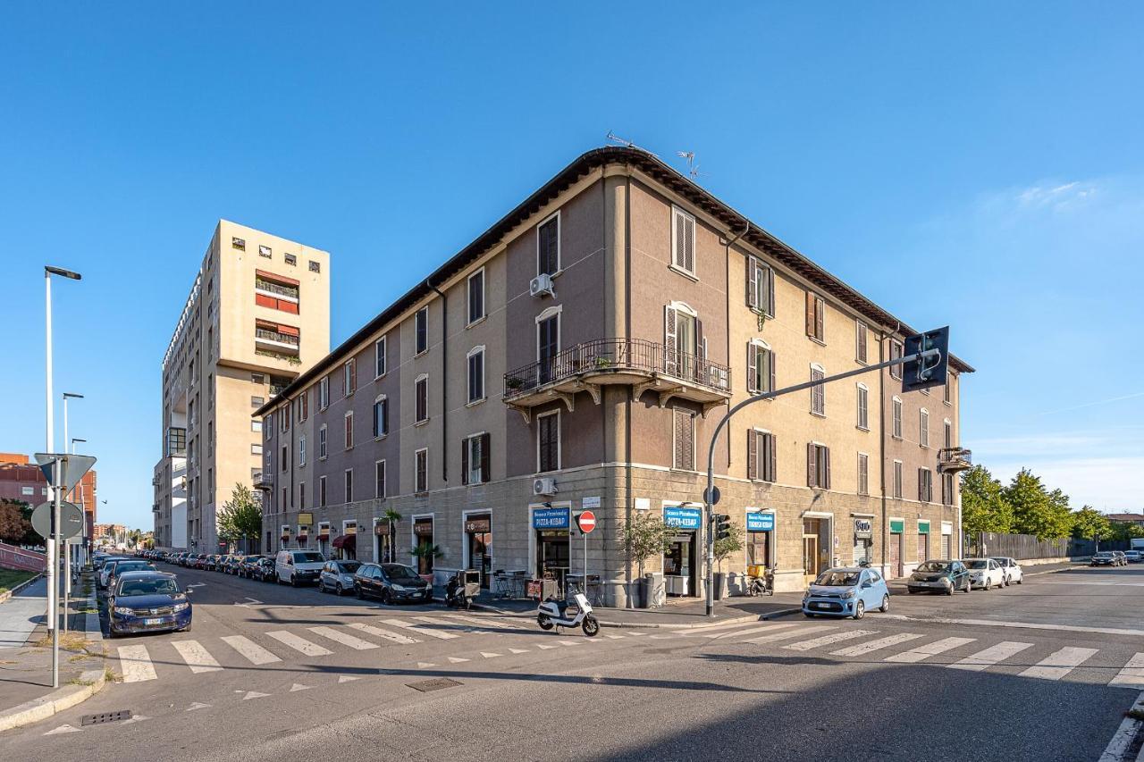 Design Suite In The Heart Of Bicocca University ミラノ エクステリア 写真